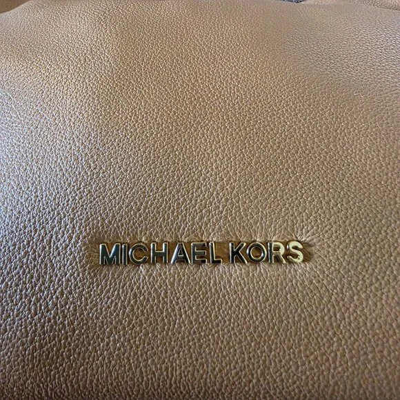 Michael Kors Isabella Leather Hobo Bag Convertible Crossbody Acorn NWT - Picture 13 of 16